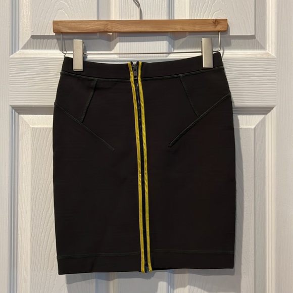 French Connection T-Monique Stretch Mini Skirt - Picture 4 of 11
